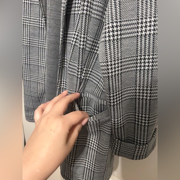 NWOT H&M Plaid Soft Blazer - Picture 3 of 10